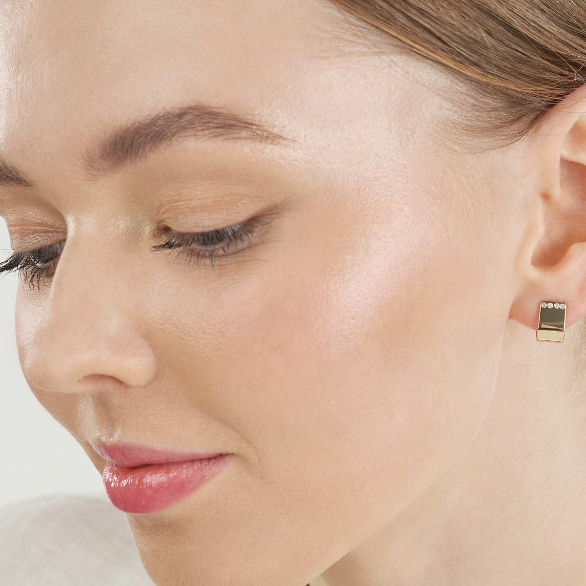 Flushed Diamond J-Huggie Earrings 14K Yellow Gold