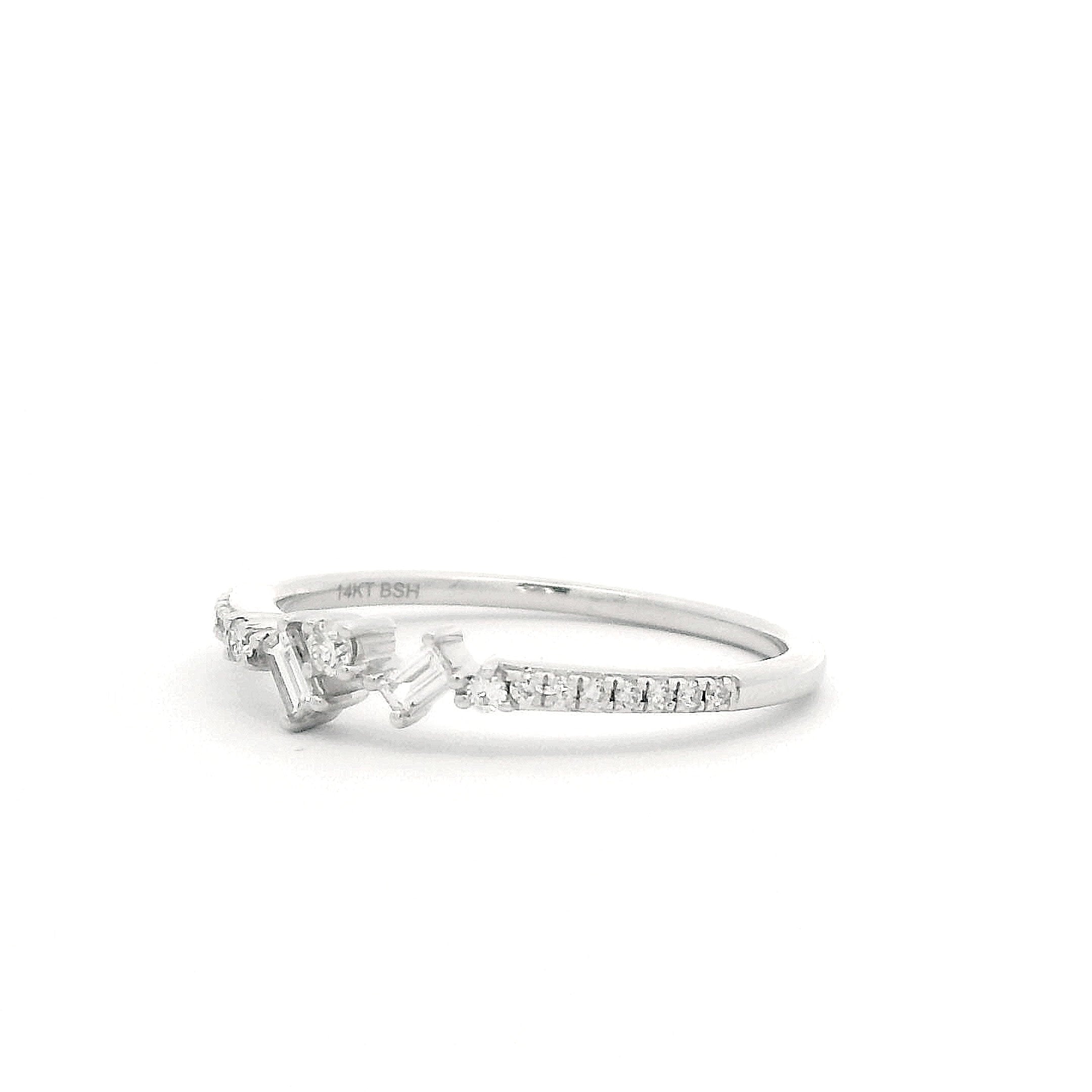 0.19 CTW Baguette Cut and Round Brilliant Cut Diamond Ring 14K White Gold
