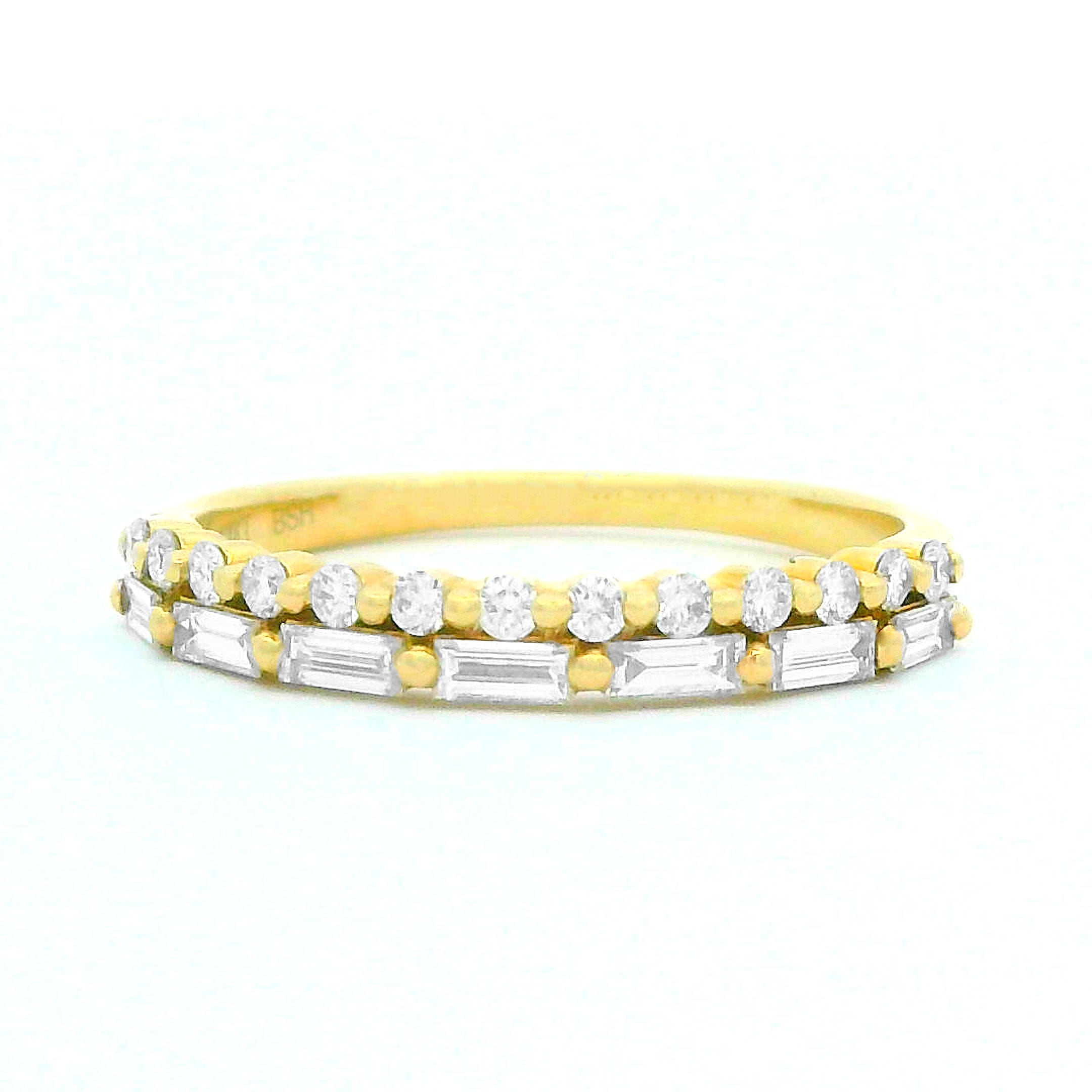 Baguette and Round Brilliant Cut Diamond Ring 14K Yellow Gold